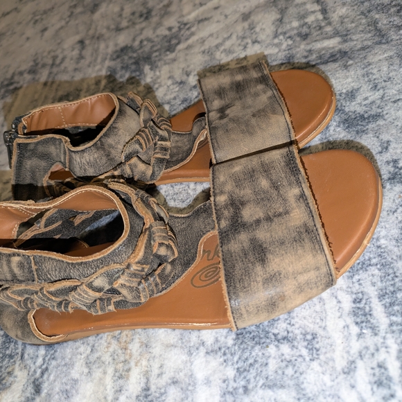 Stylish Brown Sandals - Picture 4 of 4